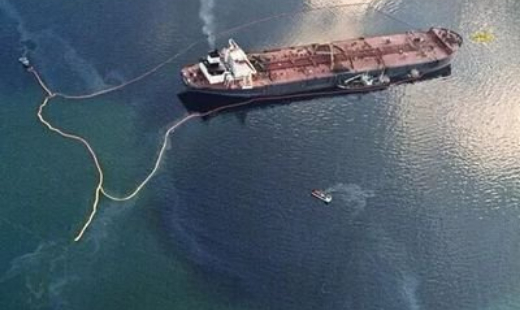 衛(wèi)星拍攝的黑色斑塊，怎樣被識(shí)別為海洋溢油事故？